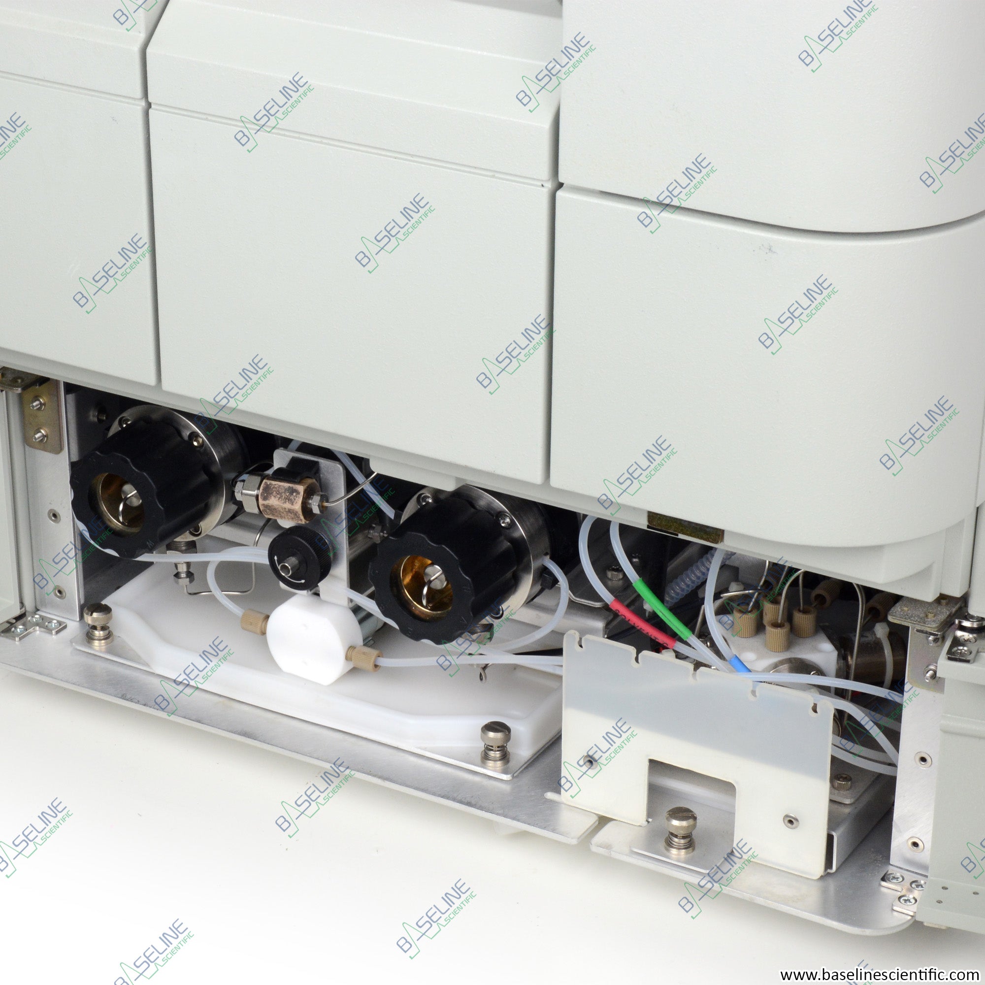 Waters Alliance e2695 and 2475 Multi-Wavelength Fluorescence Detector image 3